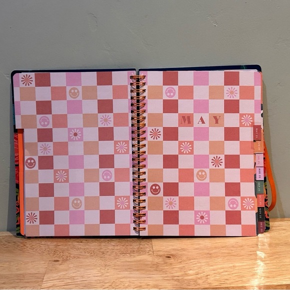 NWTS 2025 Weekly & Monthly Planner Made By Steel Mill. Vibrant Floral Design - Picture 6 of 13